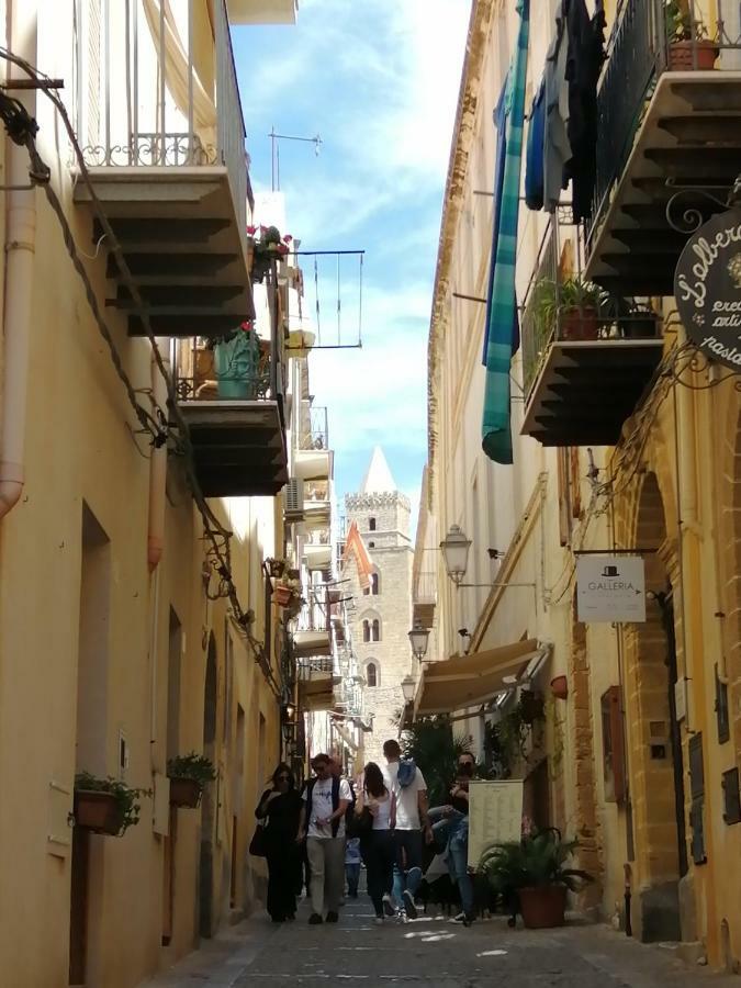Di Fronte Al Museo Apartment เชฟาลู ภายนอก รูปภาพ